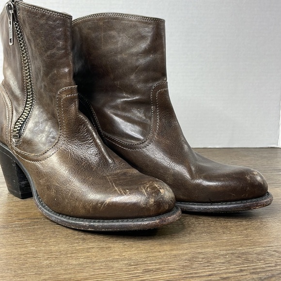 Frye Women’s Leather Leslie 76751 Brown  Ankle Side Zip Booties Boots, size 8.5 - Picture 4 of 13